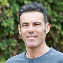 Dr. Juan R. González