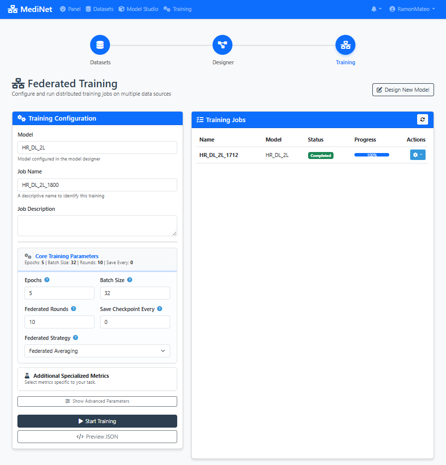 Federated training configuration panel showing rounds, minimum clients, fraction fit, aggregation strategy, and early stopping options